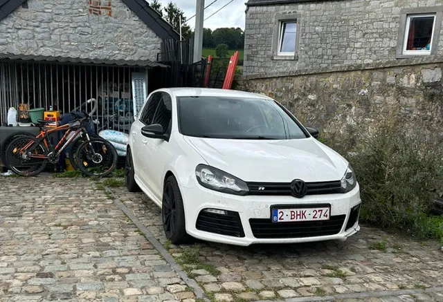 VW Golf R, 2012